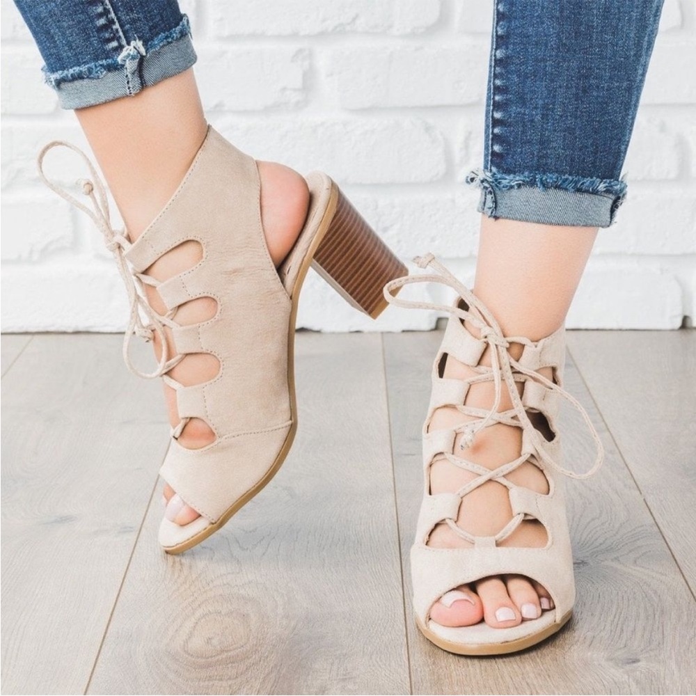 Steve Madden Nilunda Suede Lace-up Chunky Heel Sandals